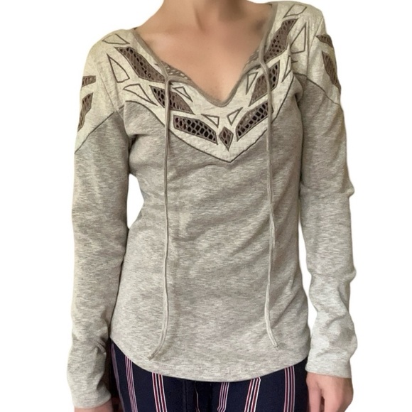 Mystree Tops - Mystree Tan Thick Embellished Cut Out Long Sleeve Top Size Small
